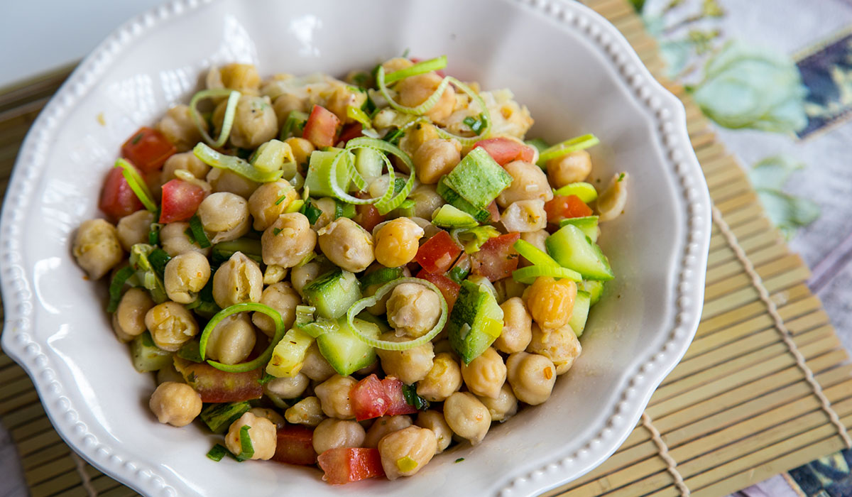 salada de grão-de-bico