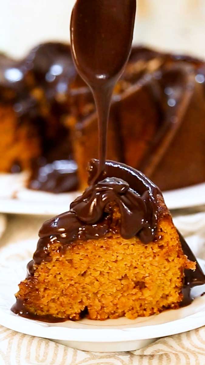 Bolo de cenoura no liquidificador