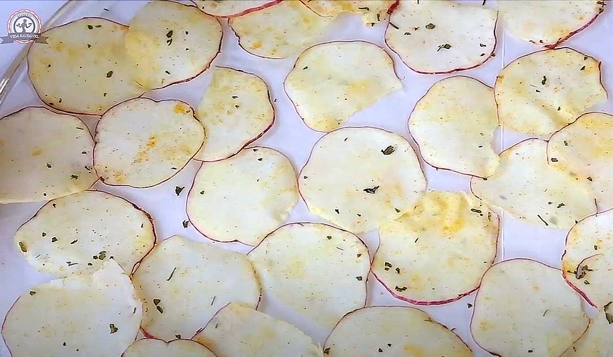 Delícia Saudável: Chips de Batata Doce 7 chips de batata doce
