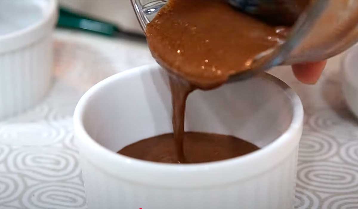 bolo de chocolate em 2 minutos
