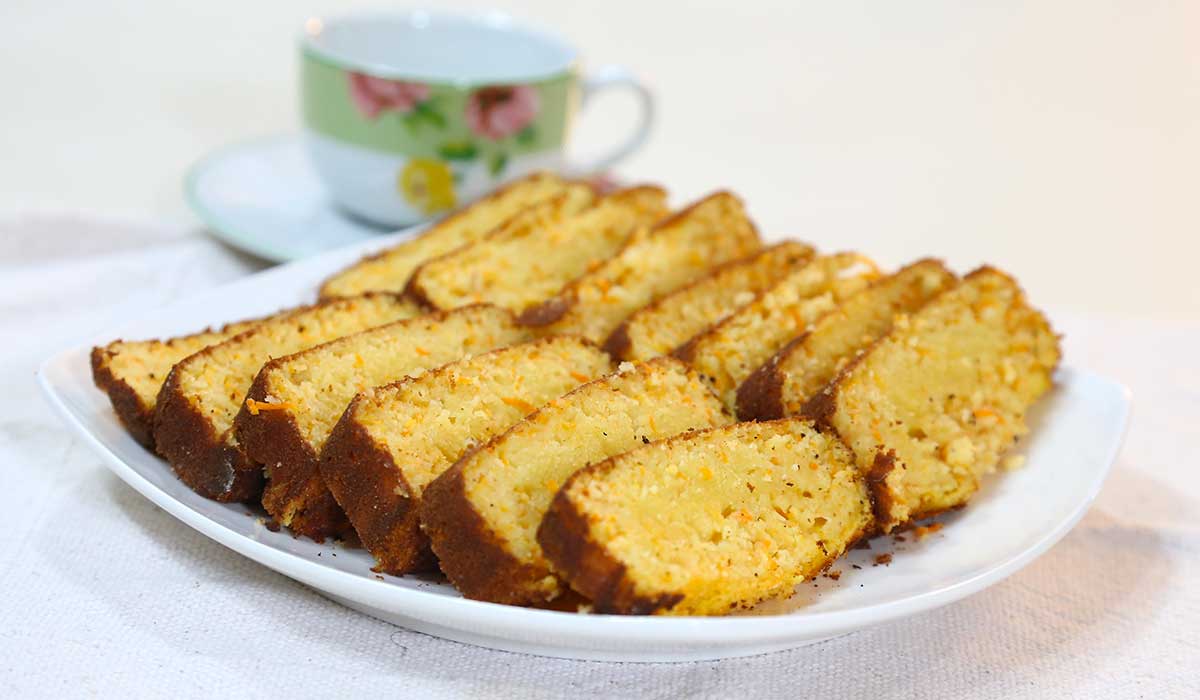 Irresistível Bolo de Cenoura Sem Glúten e Sem Lactose 1 bolo de cenoura sem glúten e sem lactose