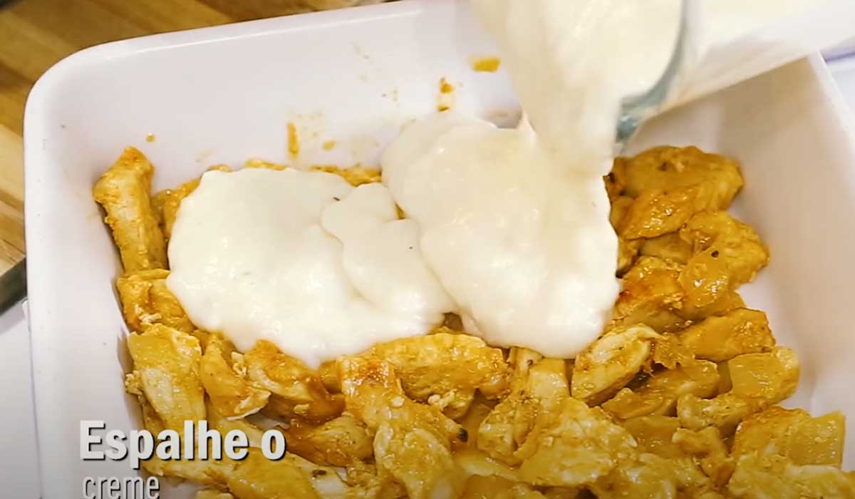 Pronto em 10 Minutos: Frango Cremoso com Batatas 6 frango cremoso