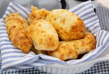 pão de queijo