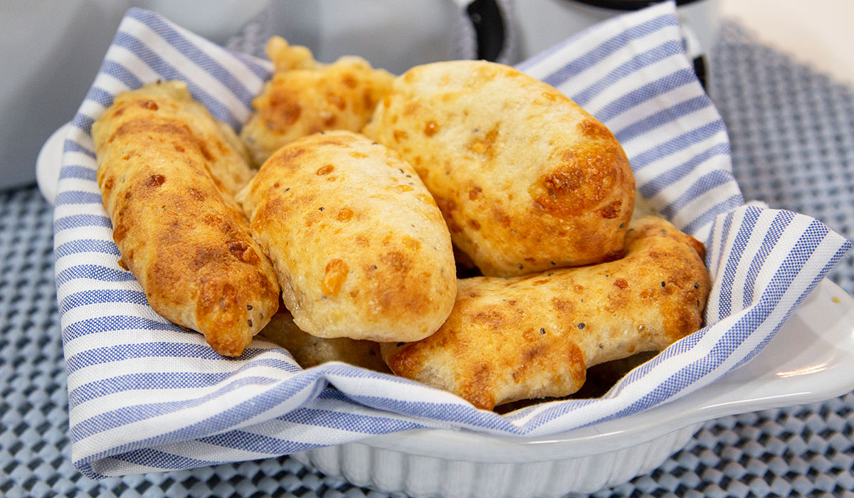 Pão de Queijo: Receita Fácil e Rápida para o Café da Tarde 1 Pão de Queijo: Receita Fácil e Rápida para o Café da Tarde
