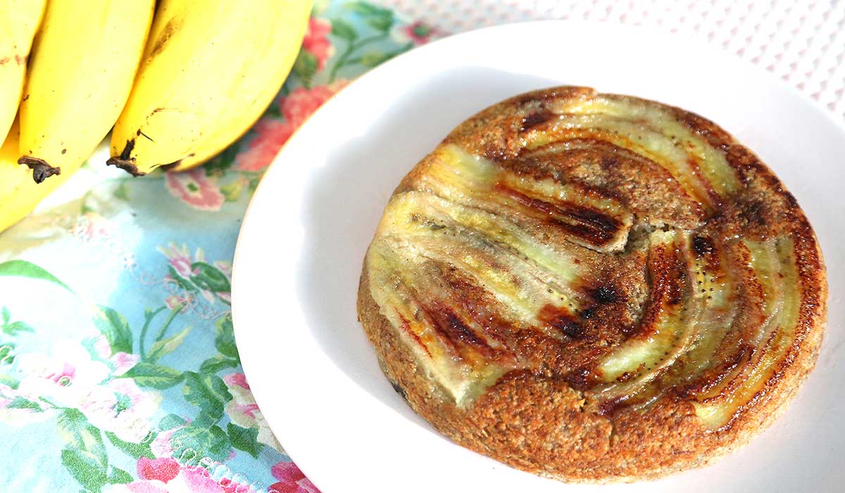 Bolo de Banana na Frigideira: Sem Ovo, Sem Leite e Sem Trigo 13 Bolo de Banana na Frigideira: Sem Ovo, Sem Leite e Sem Trigo