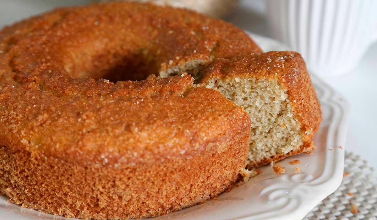 Descubra como fazer um bolo de batata doce delicioso e saudável