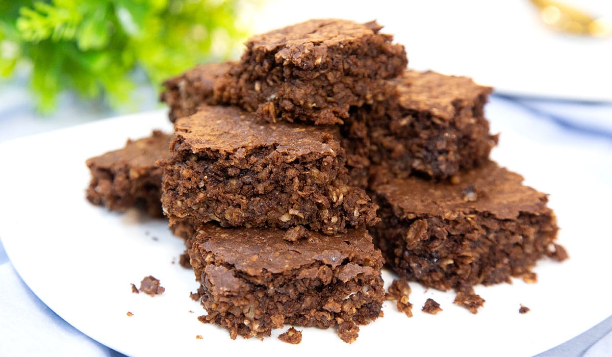 Como Fazer um Bolo de Chocolate Sem Farinha, Sem Ovo e Sem Lactose