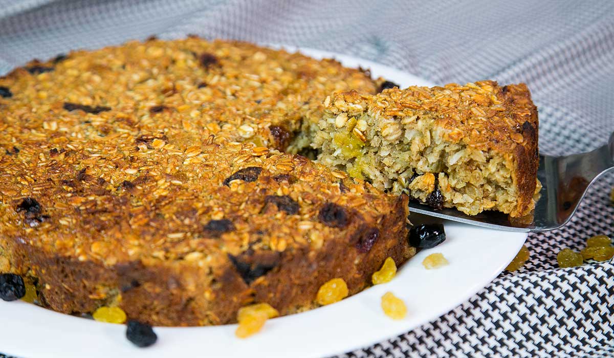 Bolo de Aveia Saudável com Frutas Secas: Fácil e Delicioso