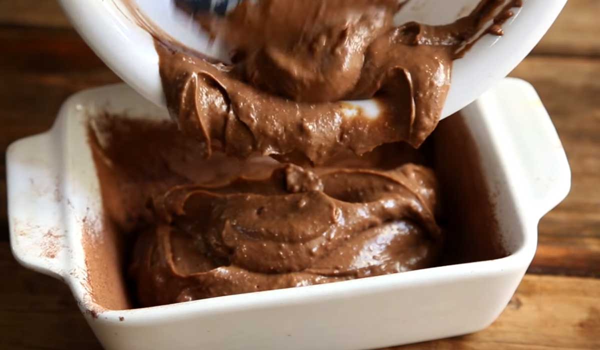 O Melhor Bolo de Chocolate Molhadinho: Pronto em 15 Minutos 6 bolo de chocolate molhadinho