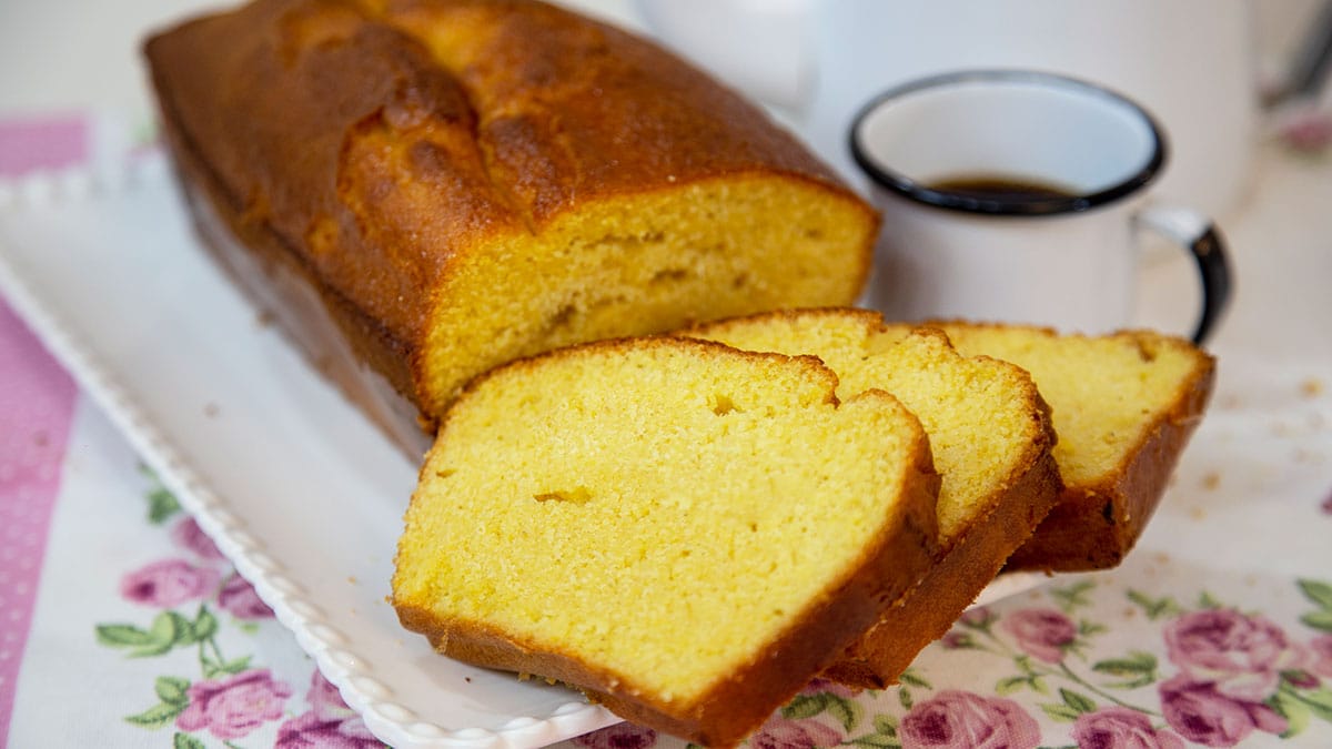 Bolo de Fubá no Liquidificador: Receita Rápida e Sem Glúten