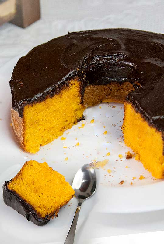 bolo de cenoura molhadinho