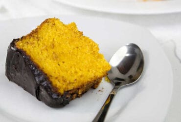bolo de cenoura molhadinho