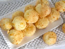 pão de queijo