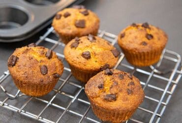 Coma Sem Culpa: Muffins Deliciosos e Fofinhos Sem Trigo e Sem Açúcar 12 muffins deliciosos e fofinhos