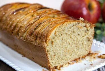 bolo de maçã fácil e fofinho