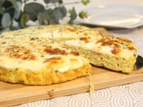 A Melhor Torta de Frango Cremosa: Você Vai se Supreender! 3 torta de frango cremosa