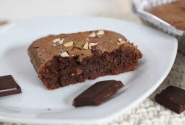 Brownie com Casquinha: Confira as Dicas para um Doce Fit Irresistível 18 brownie com casquinha