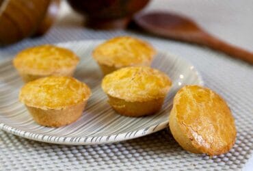 Como Fazer: Empada de Frango Sem Trigo que Desmancha na Boca 6 empada de frango