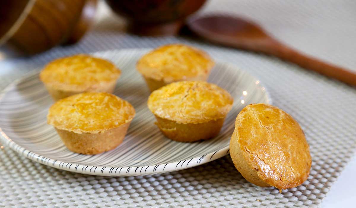 Como Fazer: Empada de Frango Sem Trigo que Desmancha na Boca