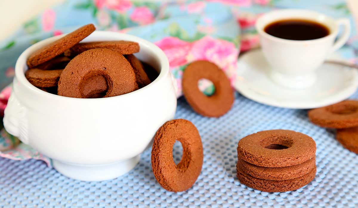 Biscoitos Crocantes de Cacau e Aveia