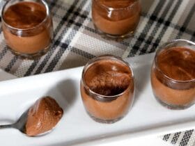 mousse de chocolate com 3 ingredientes