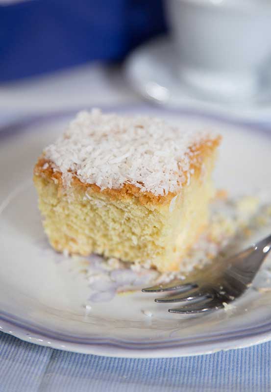 bolo de coco molhadinho