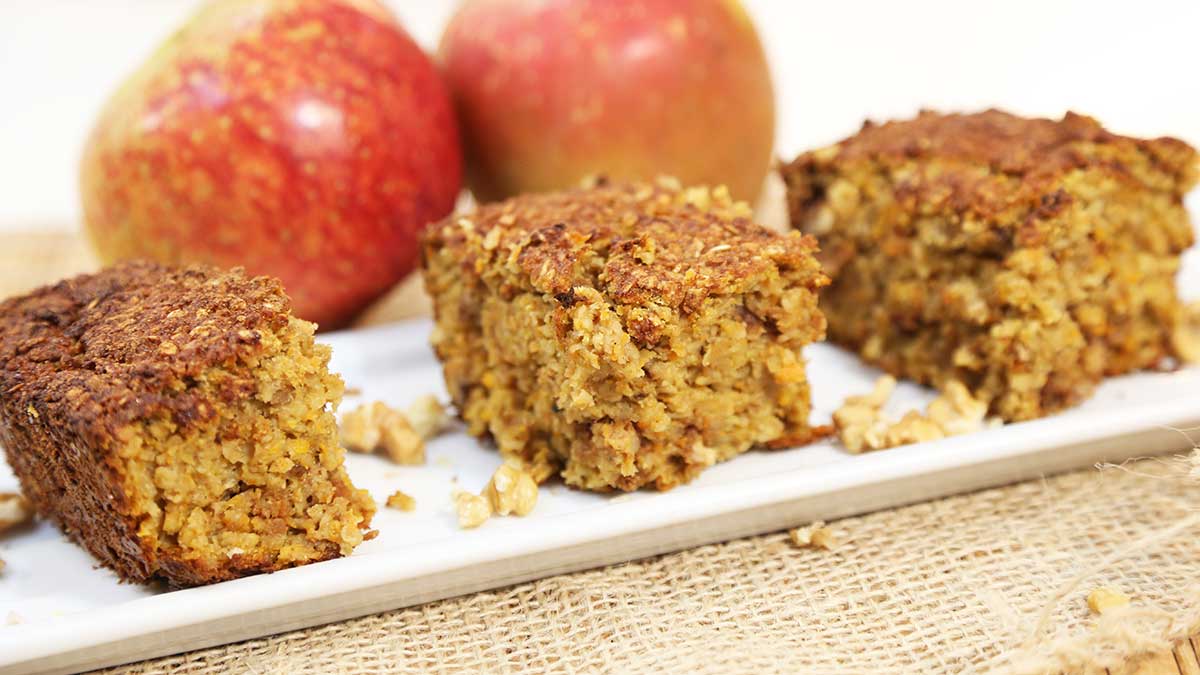 Bolo de Maçã: Delícia sem Farinha de Trigo! 1 bolo de maçã