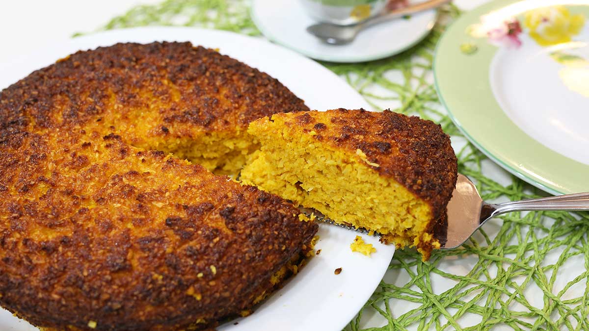 O Segredo do Bolo de Cenoura Sem Farinha: Úmido, Douradinho e Muito fácil 1 bolo de cenoura sem farinha