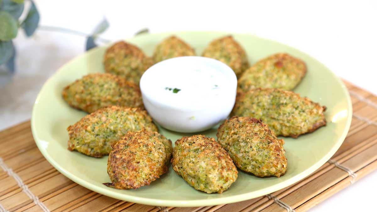 Bolinho de Brócolis Sem Fritura: o Segredo para ficar Sequinho e Saboroso 1 bolinho de brócolis