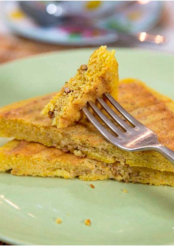 Fácil e Rápido: Aprenda a Fazer este Pão de Milho em 2 Minutos 5 pão de milho em 2 minutos