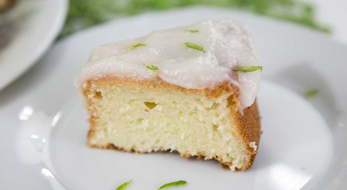 bolo de limão com iogurte