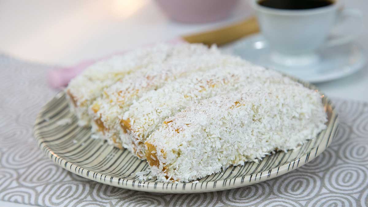 Descubra como Preparar um Bolo de Coco Molhadinho e Irresistível 49 Descubra como Preparar um Bolo de Coco Molhadinho e Irresistível
