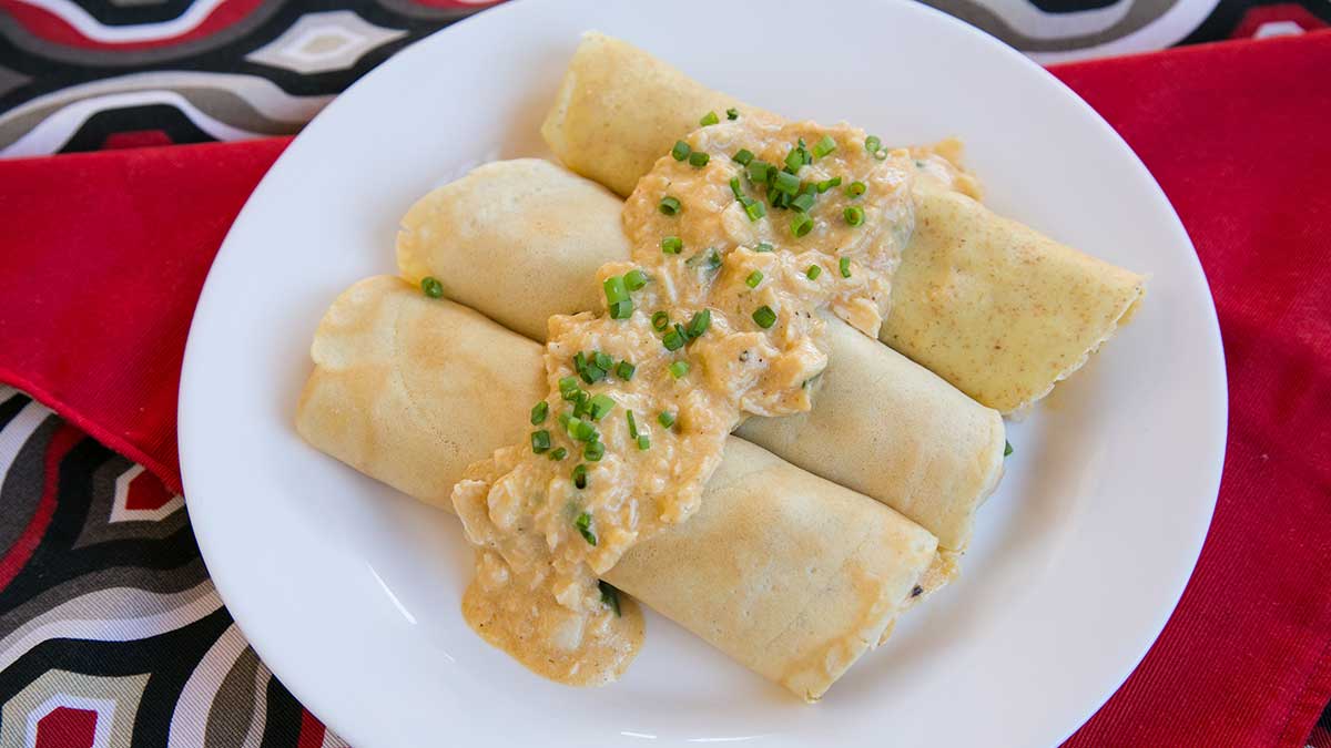 Panqueca com Estrogonofe de Frango Cremoso 6 Panqueca com Estrogonofe