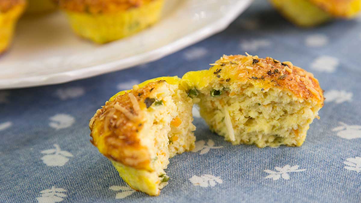 Sem Farinha: Tortinhas de Frango Fácil e Saudável 6 tortinhas de frango