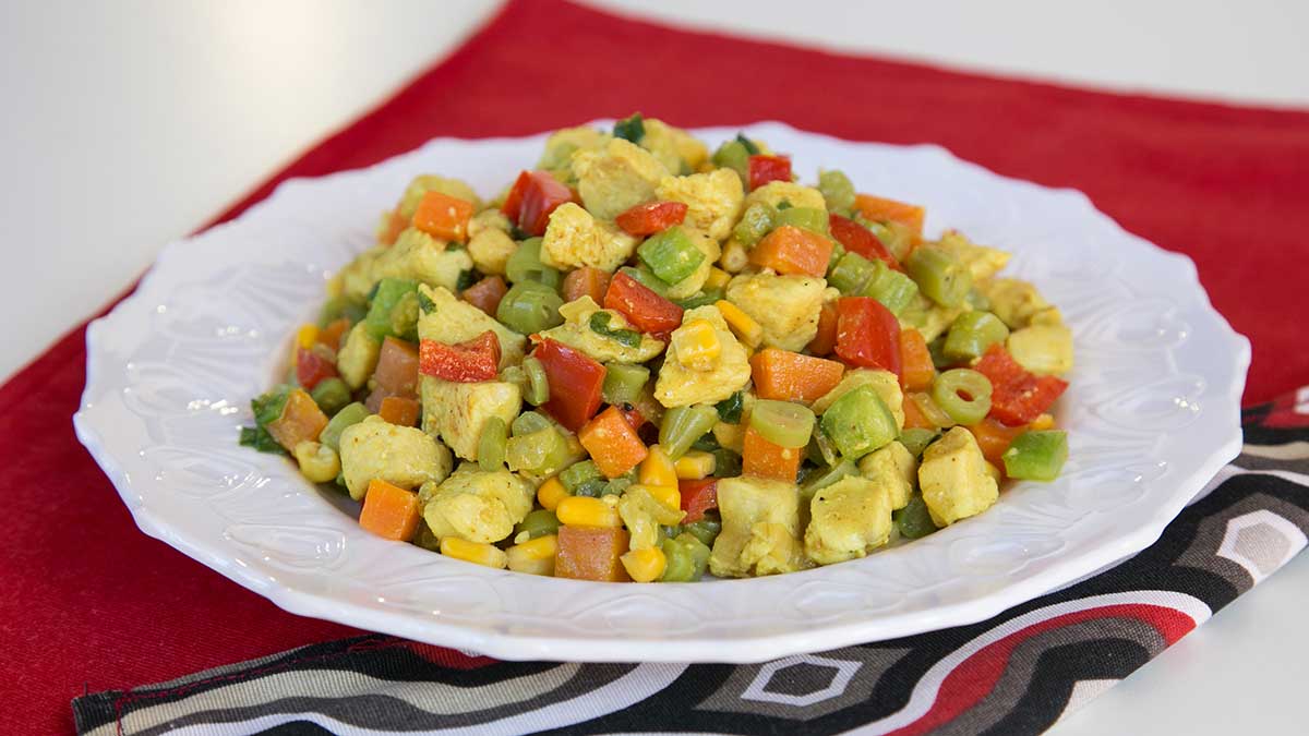 Frango em Cubos com Legumes: Almoço Saudável e Prático